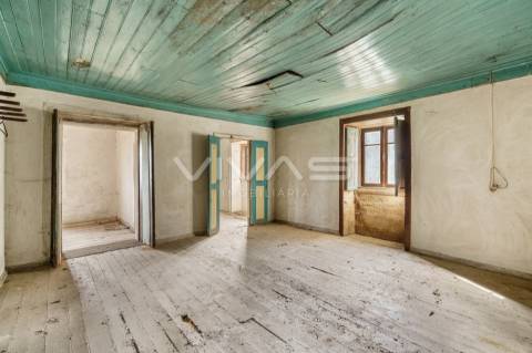 Moradia para Restaurar T0 Venda em Freiriz,Vila Verde