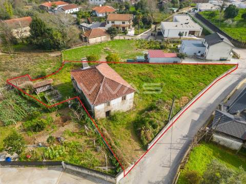 Moradia para Restaurar T0 Venda em Freiriz,Vila Verde