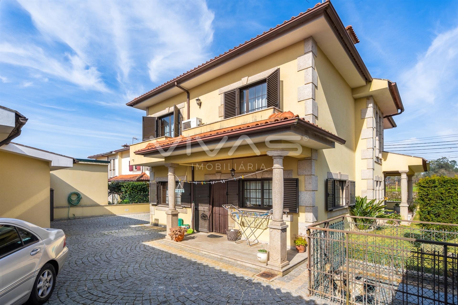 Moradia T4 Venda em Mire de Tibães,Braga