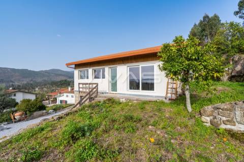 Moradia Isolada T2+1 Venda em Caldelas, Sequeiros e Paranhos,Amares