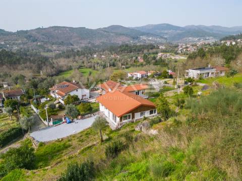 Moradia Isolada T2+1 Venda em Caldelas, Sequeiros e Paranhos,Amares
