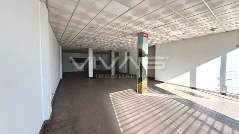 Loja  Arrendamento em Vila Verde e Barbudo,Vila Verde