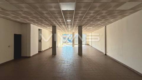 Loja  Arrendamento em Vila Verde e Barbudo,Vila Verde