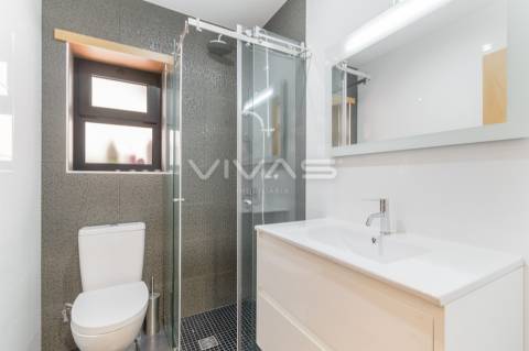 Moradia Geminada T4 com piscina, em Vila Verde