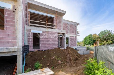 Moradia Geminada T3 Venda em Carreiras (São Miguel) e Carreiras (Santiago),Vila Verde