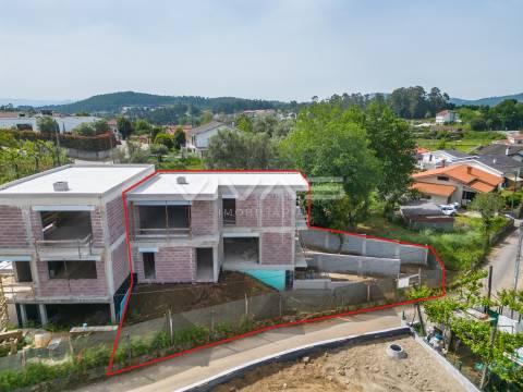 Moradia Geminada T3 Venda em Carreiras (São Miguel) e Carreiras (Santiago),Vila Verde