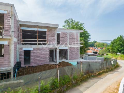 Moradia Geminada T3 Venda em Carreiras (São Miguel) e Carreiras (Santiago),Vila Verde