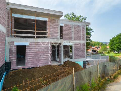 Moradia Geminada T3 Venda em Carreiras (São Miguel) e Carreiras (Santiago),Vila Verde