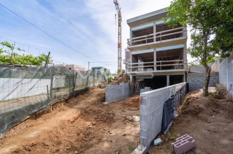 Moradia Geminada T3 Venda em Carreiras (São Miguel) e Carreiras (Santiago),Vila Verde