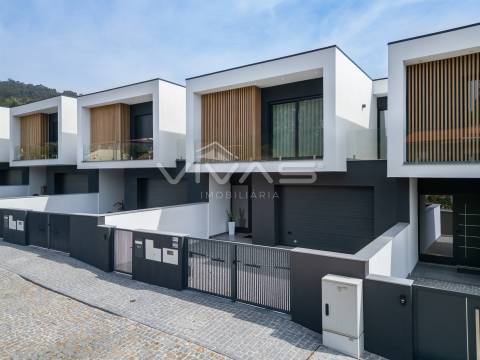 Moradia T3, Alpendorada, Marco de Canaveses