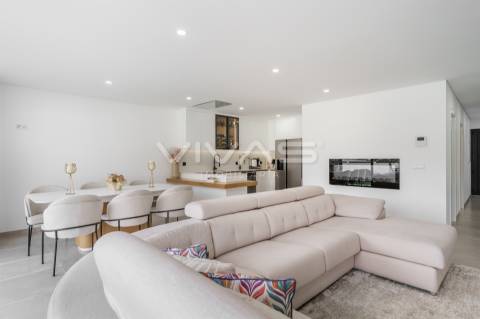 Moradia T3, Alpendorada, Marco de Canaveses