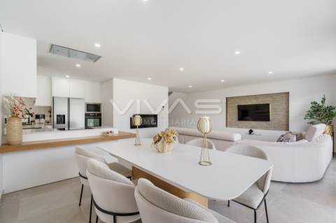 Moradia T3, Alpendorada, Marco de Canaveses