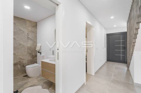 Moradia T3, Alpendorada, Marco de Canaveses