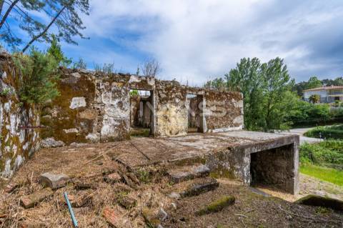 Moradia para Restaurar T0 Venda em Ribeira do Neiva,Vila Verde