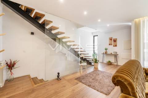 Moradia em Banda T3 Venda em Vila de Prado,Vila Verde