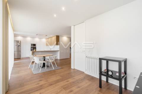 Moradia em Banda T3 Venda em Vila de Prado,Vila Verde