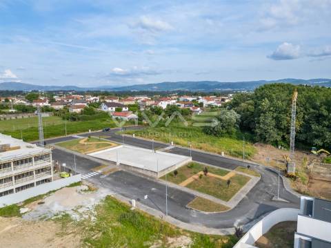 Moradia em Banda T3 Venda em Loureira,Vila Verde