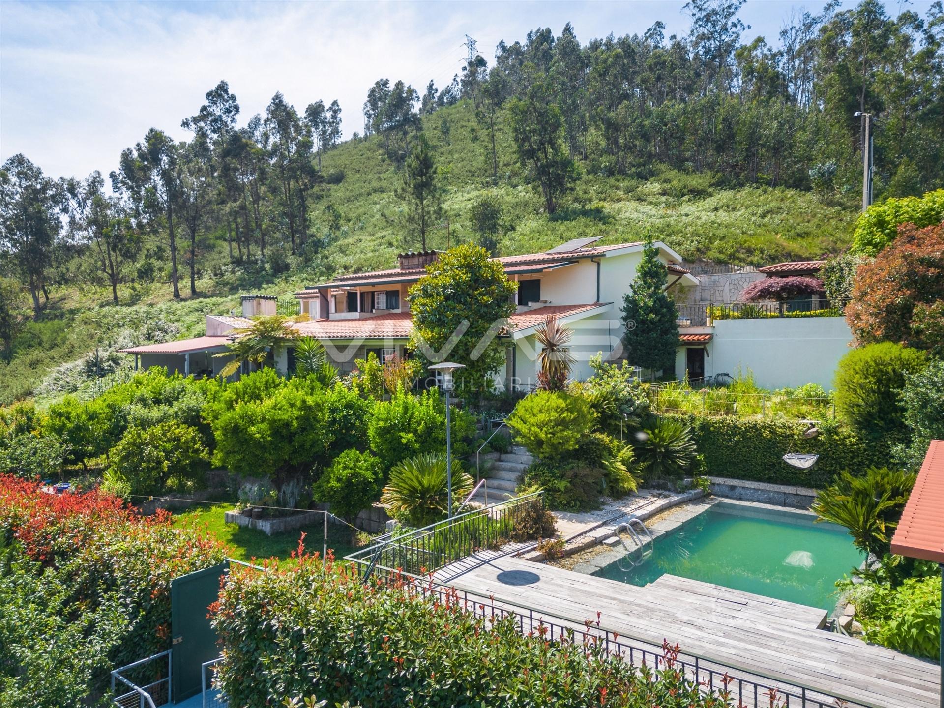 Moradia T3+1 Venda em Valbom (São Pedro), Passô e Valbom (São Martinho),Vila Verde