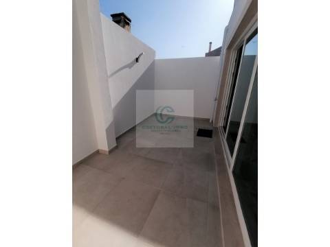 Moradia T2 Venda em Setúbal (São Julião, Nossa Senhora da Anunciada e Santa Maria da Graça),Setúbal