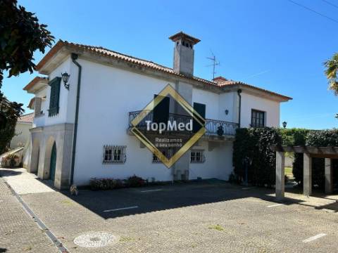 Moradia no centro de vila Nova de Famalicão