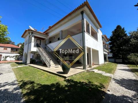 Moradia no centro de vila Nova de Famalicão
