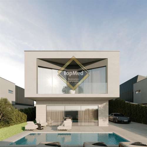 Moradias de luxo à entrada de Santo Tirso desde 480,000€.