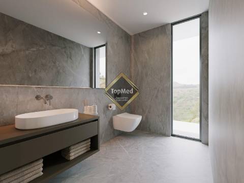 Moradias de luxo à entrada de Santo Tirso desde 480,000€.