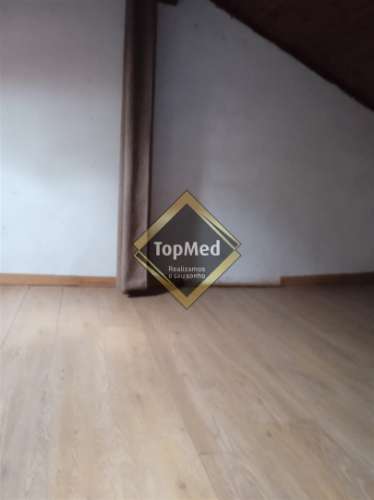 Moradia para restauro situada na região de Vieira do Minho,