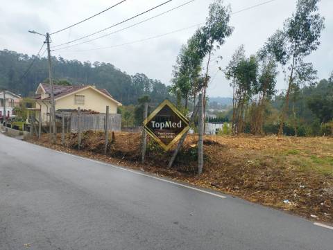 2 Terreno com 2700m2 em Roçadas, Santa Maria da Feira