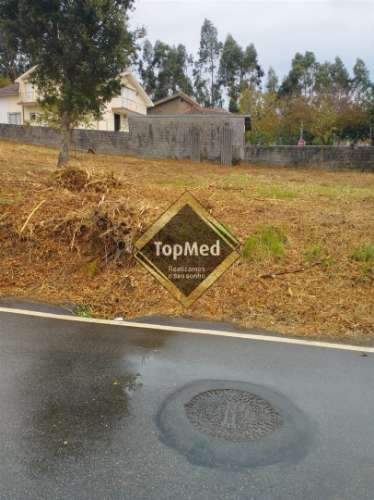 2 Terreno com 2700m2 em Roçadas, Santa Maria da Feira