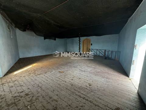 Armazém  Venda em Castro Verde e Casével,Castro Verde