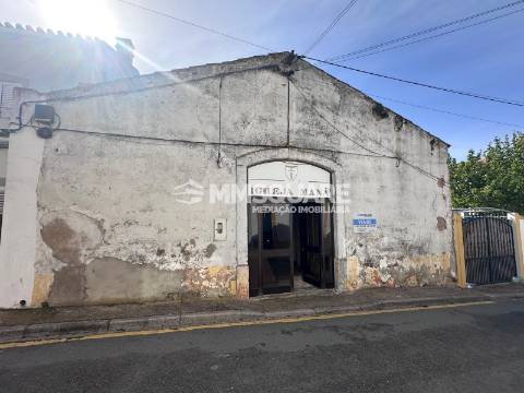 Armazém  Venda em Castro Verde e Casével,Castro Verde