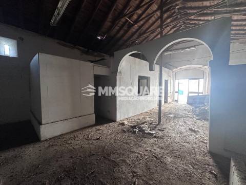 Armazém  Venda em Castro Verde e Casével,Castro Verde