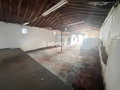 Armazém  Venda em Castro Verde e Casével,Castro Verde