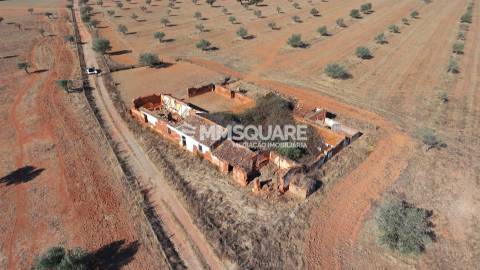 Herdade  Venda em Garvão e Santa Luzia,Ourique