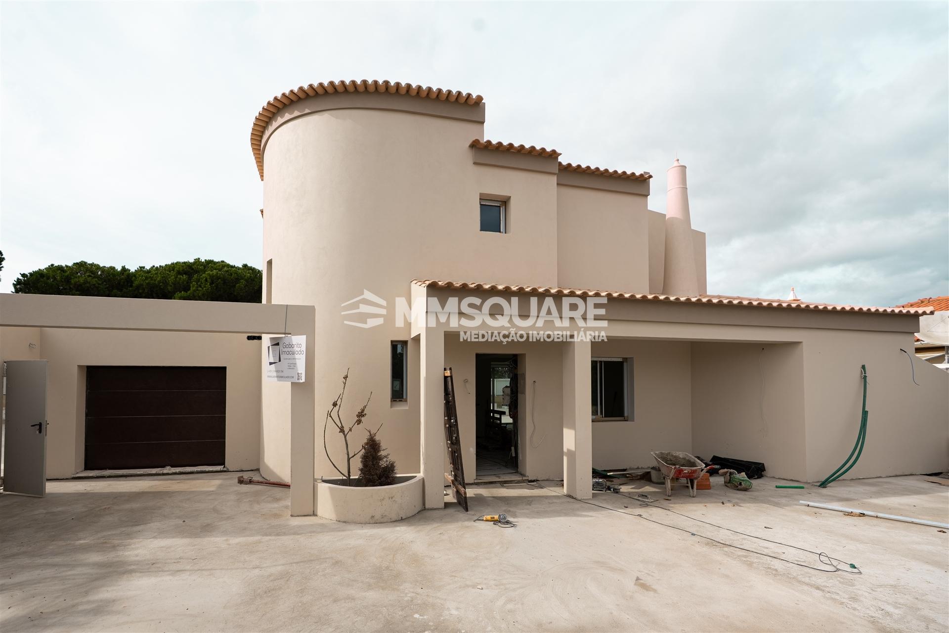 Moradia T4 Venda em Montenegro,Faro