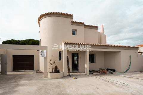 Moradia T4 Venda em Montenegro,Faro