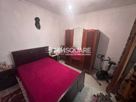 Moradia T3 com Quintal e Garagem em Estação de Ourique – Castro Verde