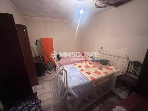 Moradia T3 com Quintal e Garagem em Estação de Ourique – Castro Verde