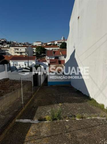 Moradia T2 no centro de Ourique