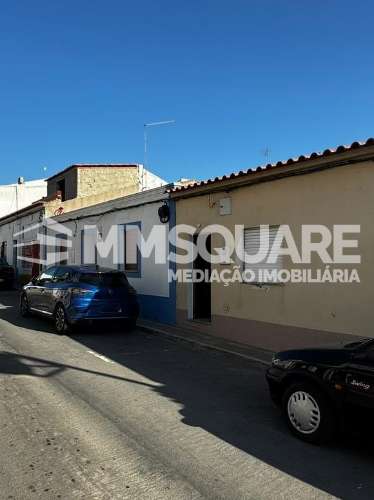 Moradia T2 no centro de Ourique