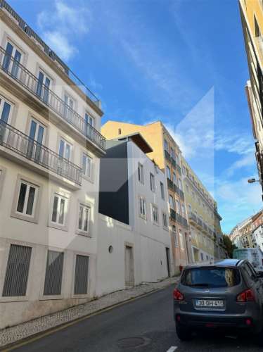 Moradia para Restaurar T3+1 Venda em Campo de Ourique,Lisboa