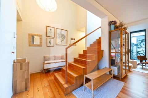 Moradia T4 em Belém com pátios e estacionamento | Condomínio privado