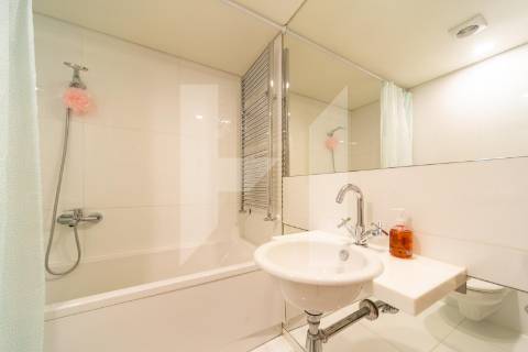 Moradia T4 em Belém com pátios e estacionamento | Condomínio privado