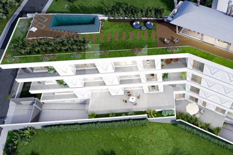 Penthouse T4 Duplex com Rooftop e Piscina Privada no Estoril