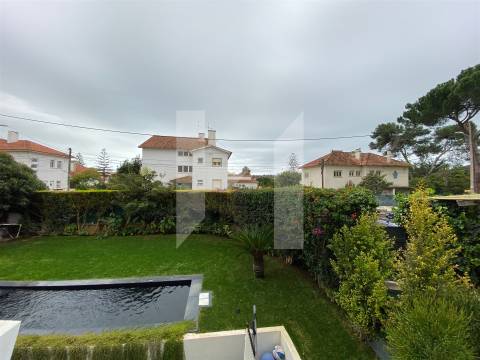 T3 com jardim | Moradia de charme | São João do Estoril, a 5 minutos do mar