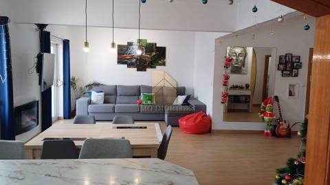 Apartamento T4 Venda em Laranjeiro e Feijó,Almada