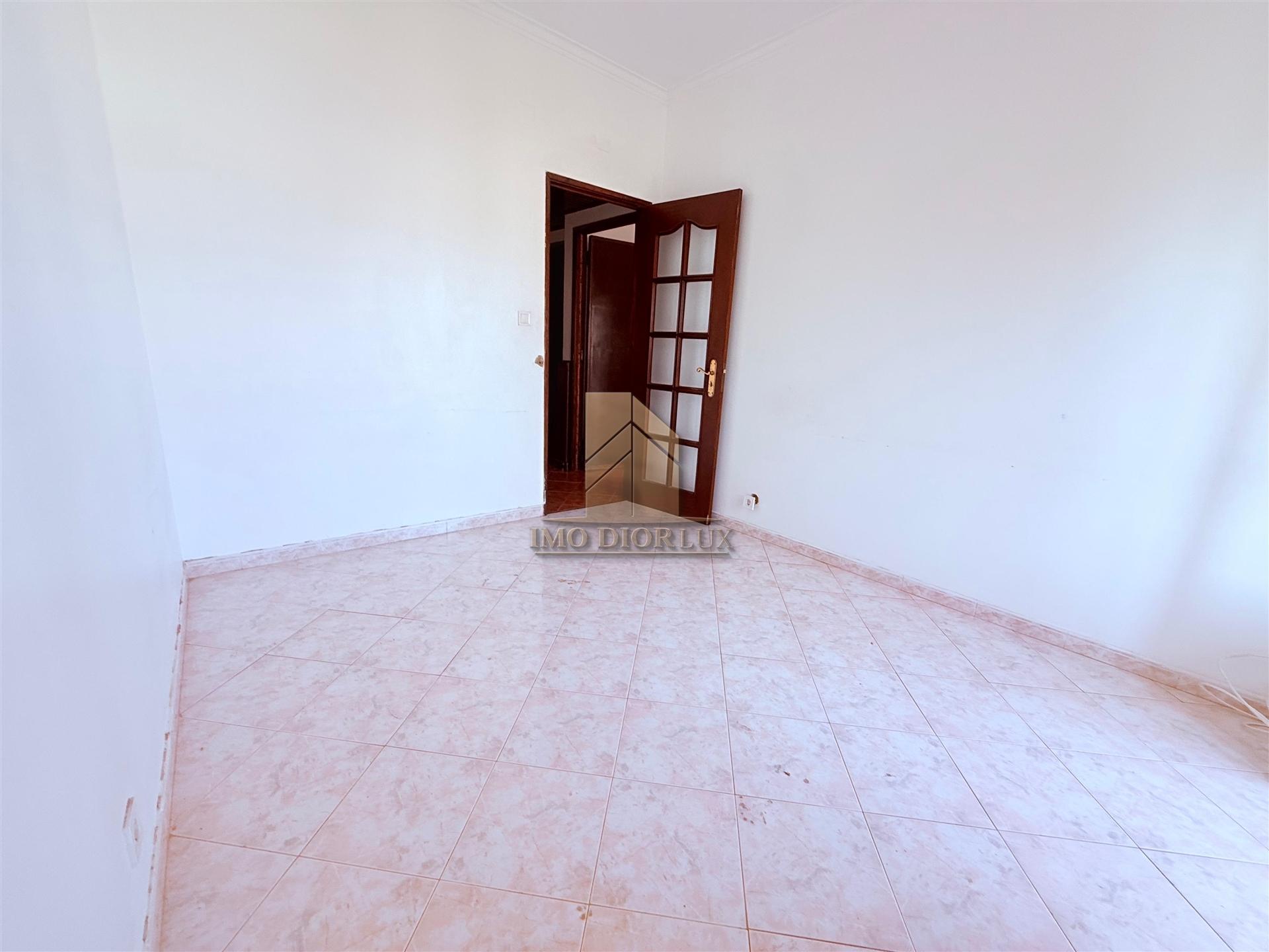 Apartamento T2 Venda em Agualva e Mira-Sintra,Sintra