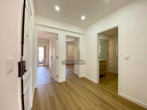 Apartamento T3 DUPLEX Venda em Algueirão-Mem Martins,Sintra