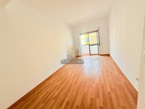 Apartamento T2 Venda em Barreiro e Lavradio,Barreiro